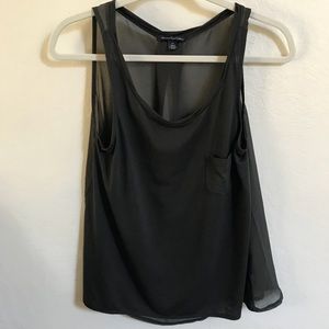 American Eagle flowy tank with pocket